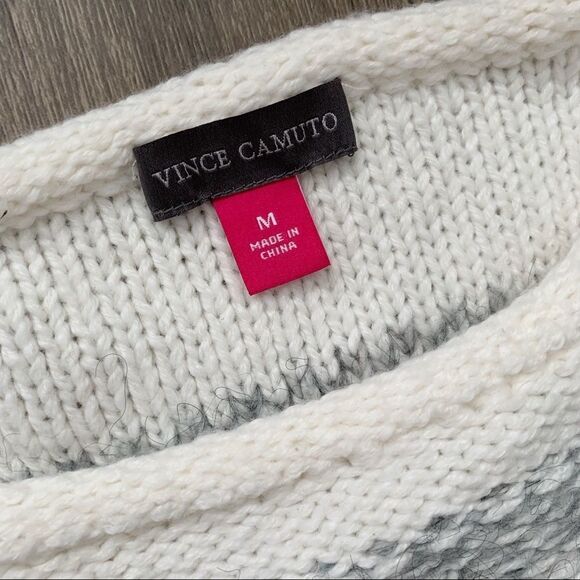 VINCE CAMUTO Sweater!  - Picture 6 of 8